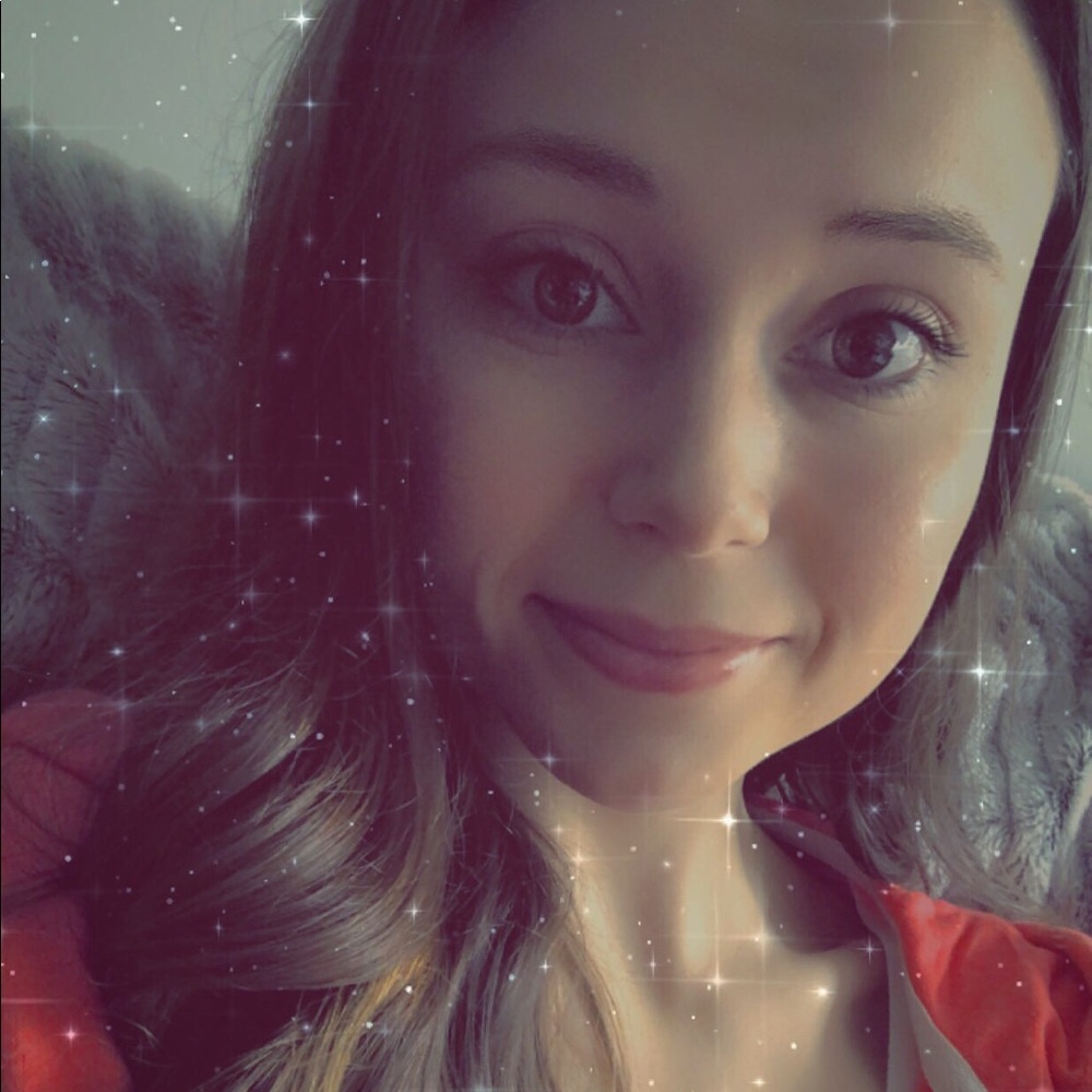 Meet your Posher, Alyx